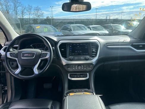 Used 2023 GMC Acadia SLT image 14