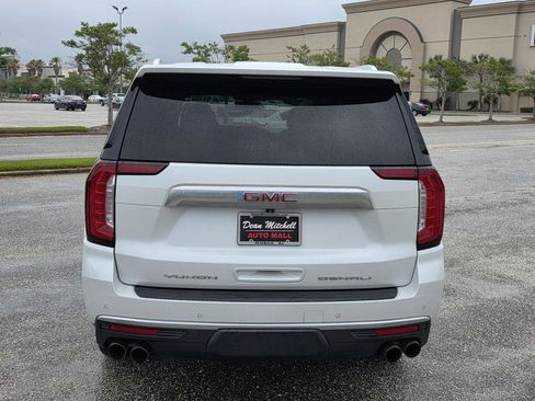 Used 2021 GMC Yukon XL Denali RWD image 3