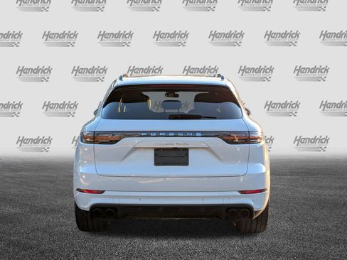 Used 2021 Porsche Cayenne Turbo image 8