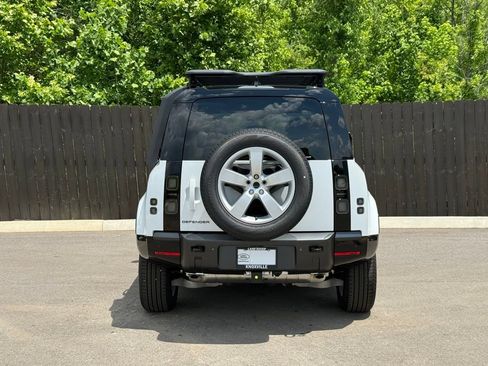 New 2026 Land Rover Defender 110 X-Dynamic SE AWD/4WD image 4