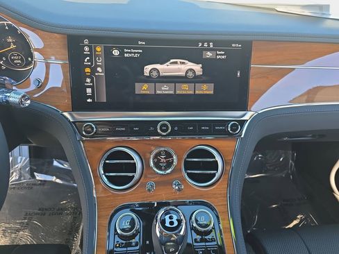Used 2024 Bentley Continental GT AWD/4WD image 23