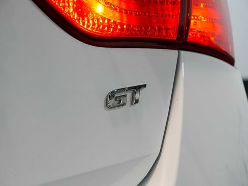 Used 2017 Hyundai Elantra GT FWD image 12