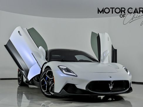 Used 2022 Maserati MC20 Coupe image 1
