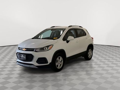 Used 2021 Chevrolet Trax LT AWD/4WD image 4