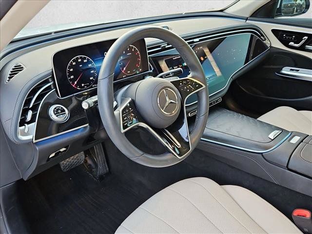 Used 2025 Mercedes-Benz E 450 4MATIC Sedan image 10