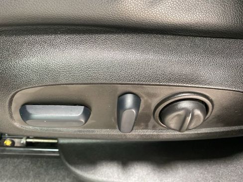 Used 2023 Chevrolet Equinox RS w/ RS Leather Package image 36