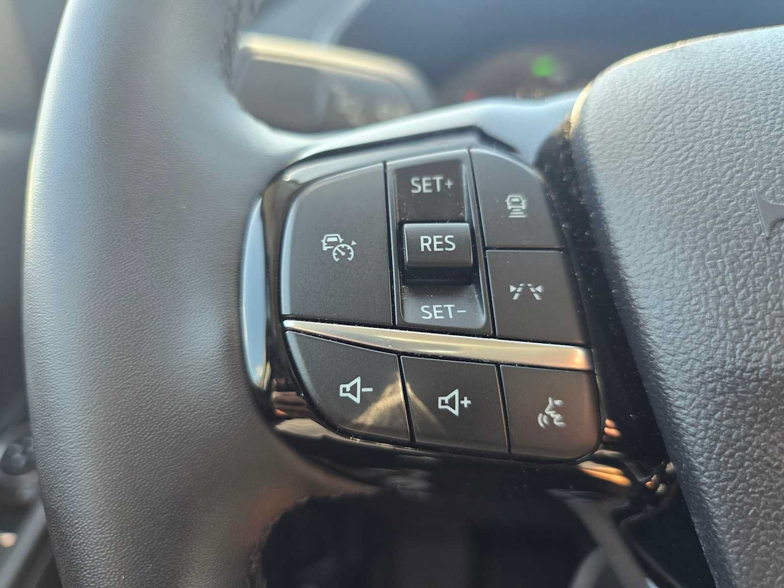 Used 2023 Ford Escape SE FWD image 34