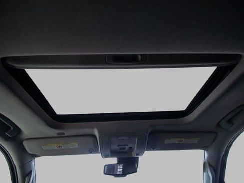 Used 2017 GMC Sierra 2500 Denali w/ Duramax Plus Package image 16