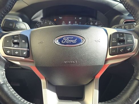 Used 2023 Ford Explorer XLT w/ Equipment Group 202A image 17