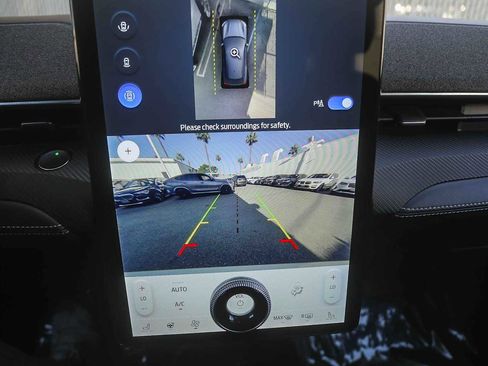 Used 2022 Ford Mustang Mach-E Premium image 19