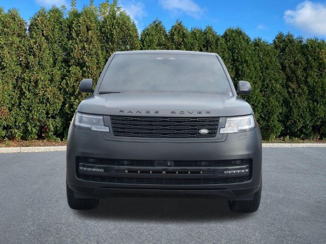 Used 2024 Land Rover Range Rover SE AWD/4WD image 2