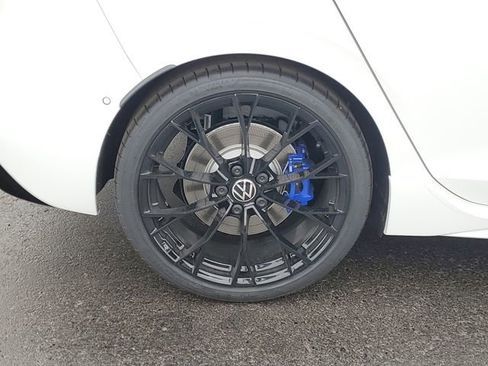 New 2026 Volkswagen Golf image 5