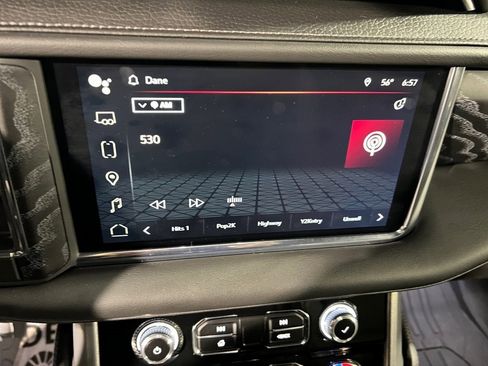 Used 2023 GMC Yukon XL Denali image 33