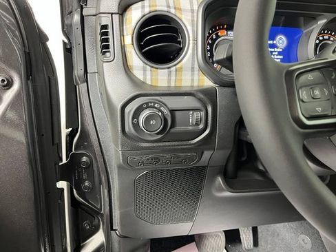 Used 2026 Jeep Wrangler Unlimited Sport AWD/4WD image 19