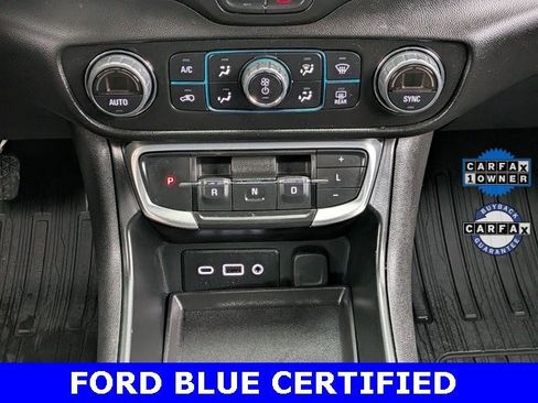 Used 2022 GMC Terrain SLE w/ Driver Convenience Package image 29