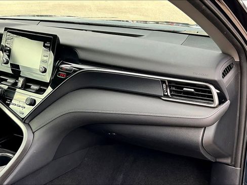 Certified 2021 Toyota Camry SE w/ Convenience Package image 35