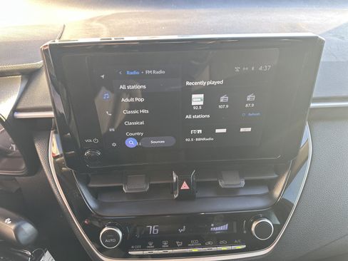 Used 2024 Toyota Corolla LE image 14