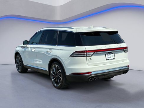 Used 2021 Lincoln Aviator Reserve w/ Equipment Group 201A RWD image 3