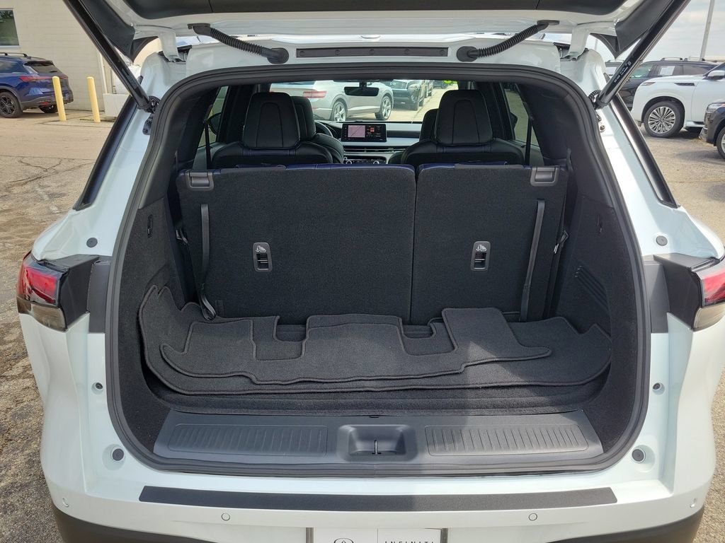 Certified 2026 INFINITI QX60 Sport w/ Dark Cargo Package AWD/4WD image 28