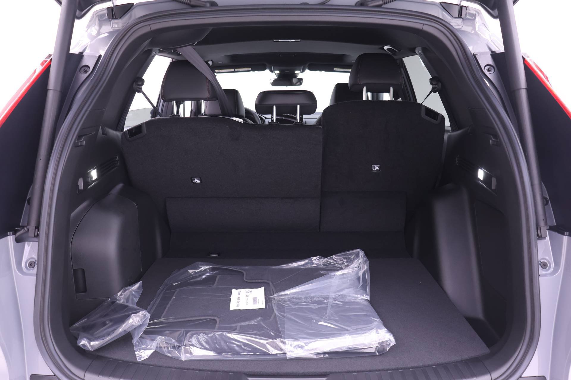 Used 2024 Volvo S60 B5 Plus FWD image 39