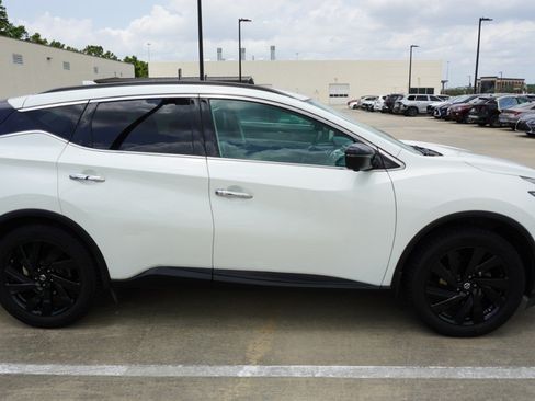 Used 2018 Nissan Murano SL w/ Midnight Edition Package FWD image 4