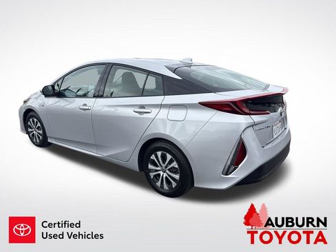 Certified 2020 Toyota Prius Prime LE FWD image 6