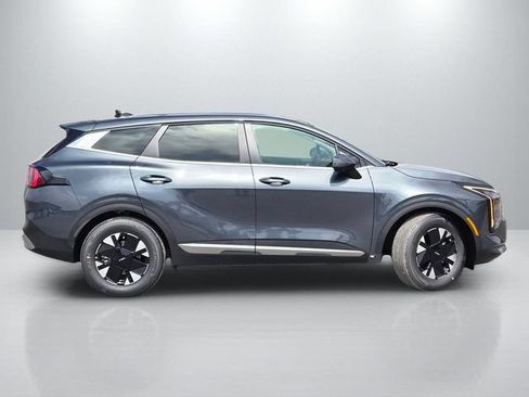 New 2026 Kia Sportage LX FWD image 3