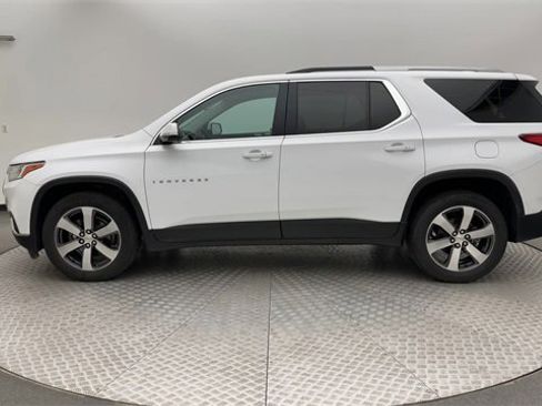 Used 2018 Chevrolet Traverse LT image 5
