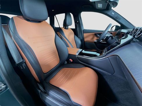 New 2025 Mercedes-Benz GLC 300 4MATIC image 30