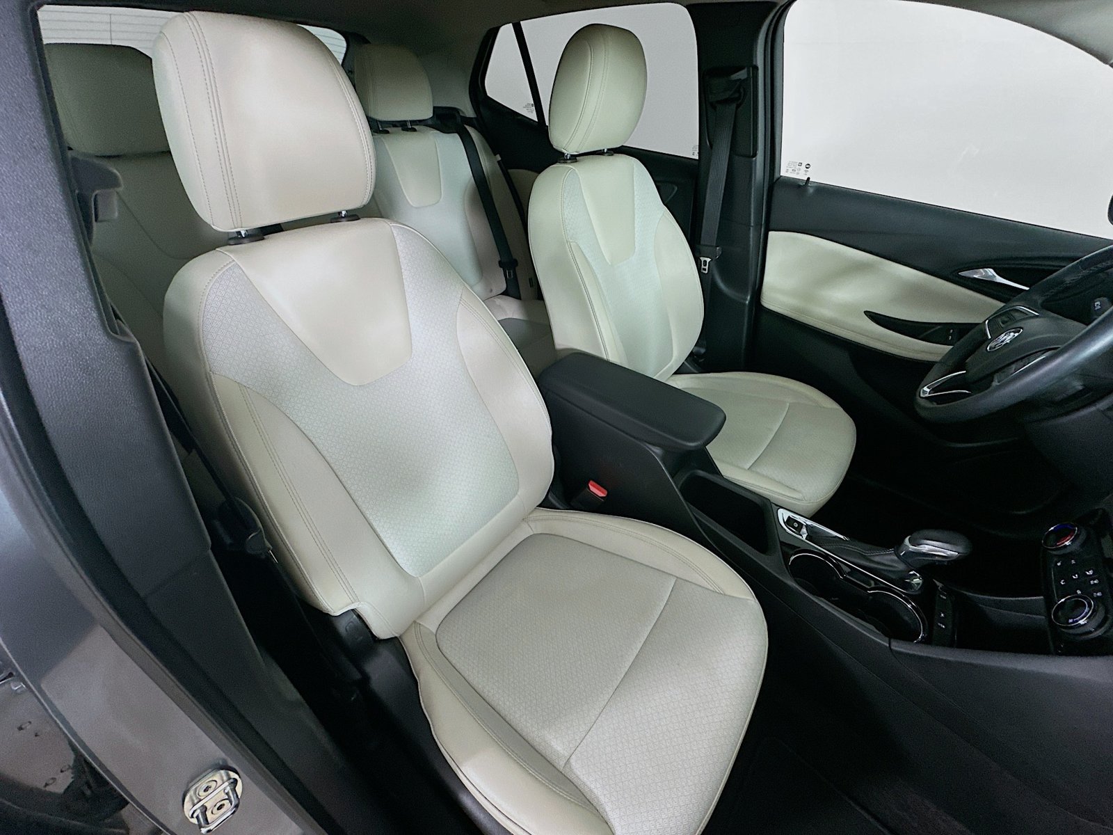 Used 2023 Buick Encore GX Preferred w/ Cold Weather Comfort Package FWD image 39