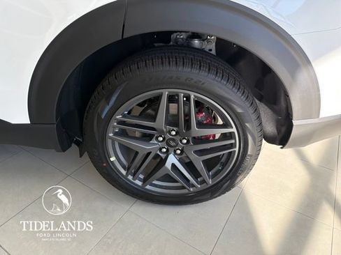 New 2026 Ford Explorer ST-Line w/ ST-Line Street Pack RWD image 29