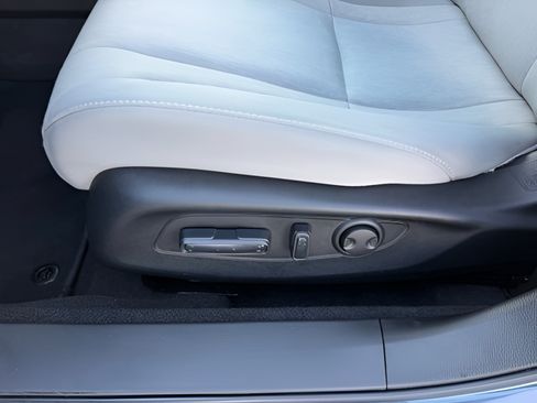 Used 2024 Honda Accord EX image 23