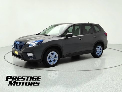 Used 2023 Subaru Forester AWD/4WD image 4