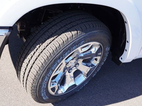 New 2026 RAM 1500 Big Horn AWD/4WD image 9