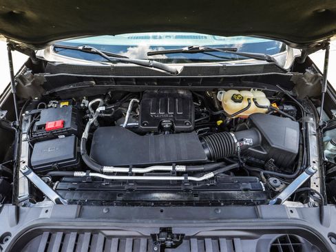 Used 2022 Chevrolet Silverado 1500 LT w/ LPO, Dark Essentials Package RWD image 19