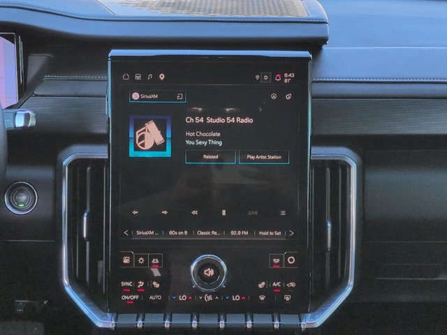 Used 2025 GMC Acadia Elevation w/ Black Edition FWD image 17