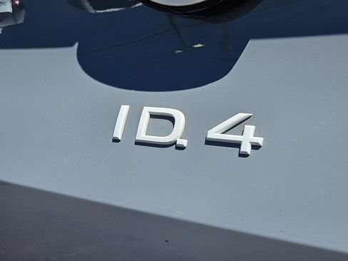 Used 2022 Volkswagen ID.4 Pro AWD/4WD image 27