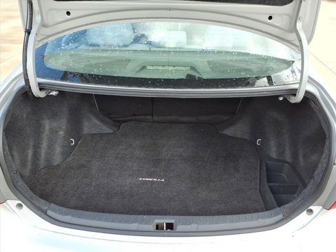 Used 2010 Toyota Corolla LE image 13