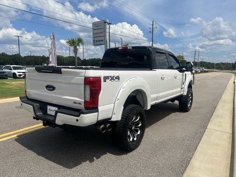 Used 2019 Ford F250 Lariat w/ Lariat Ultimate Package AWD/4WD image 5