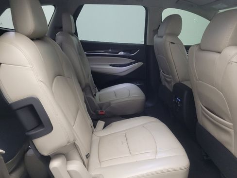 Used 2018 Buick Enclave Essence FWD image 19