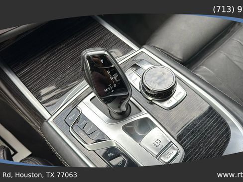 Used 2016 BMW 750i xDrive image 55