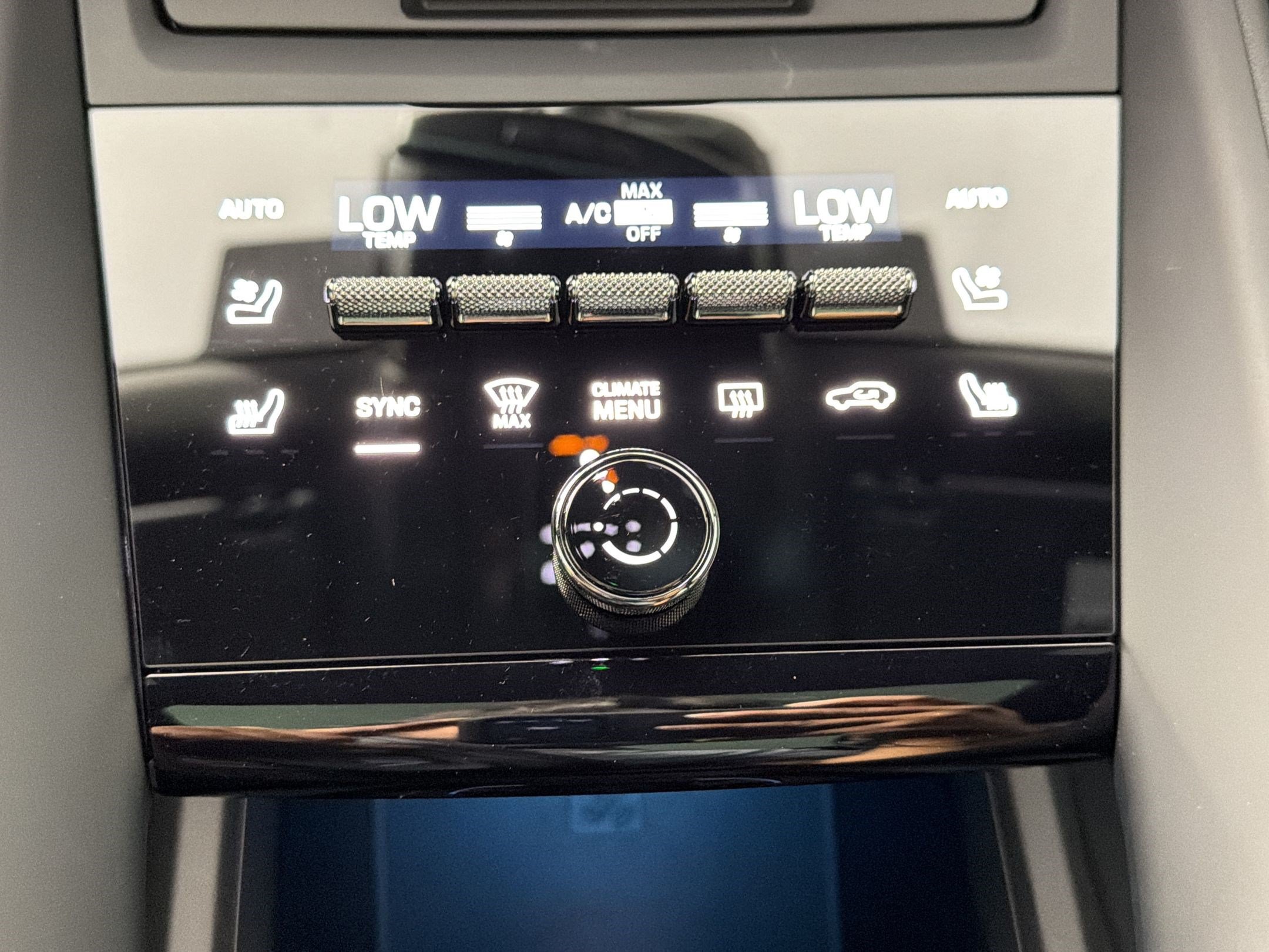 Used 2026 Porsche Macan Electric RWD image 19