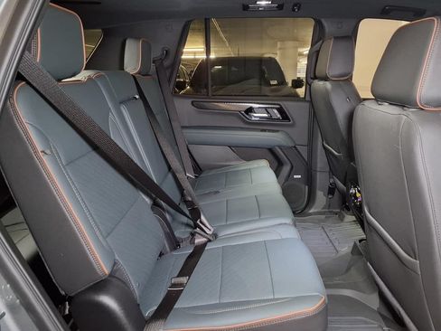 New 2026 GMC Yukon AT4 w/ AT4 Preferred Package AWD/4WD image 7