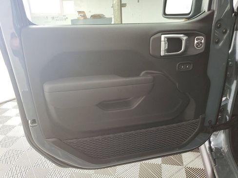 New 2025 Jeep Gladiator Willys image 27