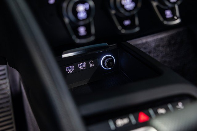 Used 2018 Audi R8 V10 AWD/4WD image 16