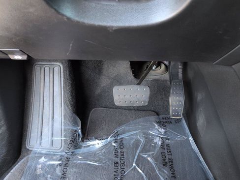 Used 2022 Chevrolet Traverse LT FWD image 28