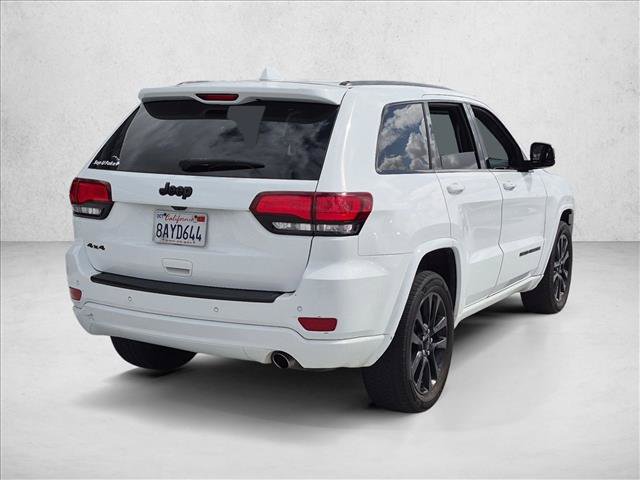 Used 2018 Jeep Grand Cherokee Altitude AWD/4WD image 5