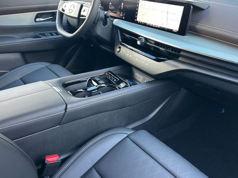 New 2026 Nissan Murano Platinum image 16