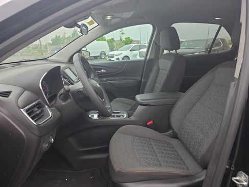 Used 2022 Chevrolet Equinox LT AWD/4WD image 13