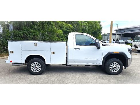 New 2025 GMC Sierra 2500 Pro w/ 1SA Pro Safety Plus Package AWD/4WD image 6